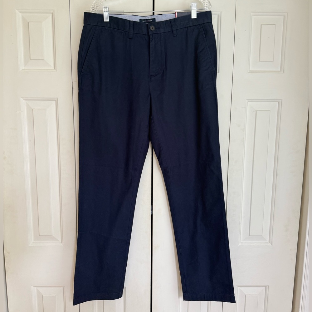 Tommy Hilfiger Men’s Navy Brand New Dress Trouser Pants Size 34W/32L